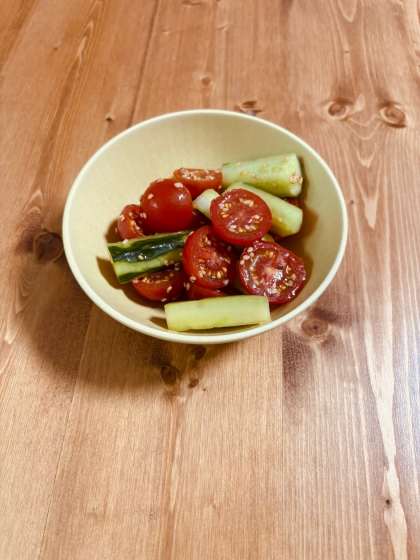 白だしで簡単♡きゅうりとミニトマトのサラダ