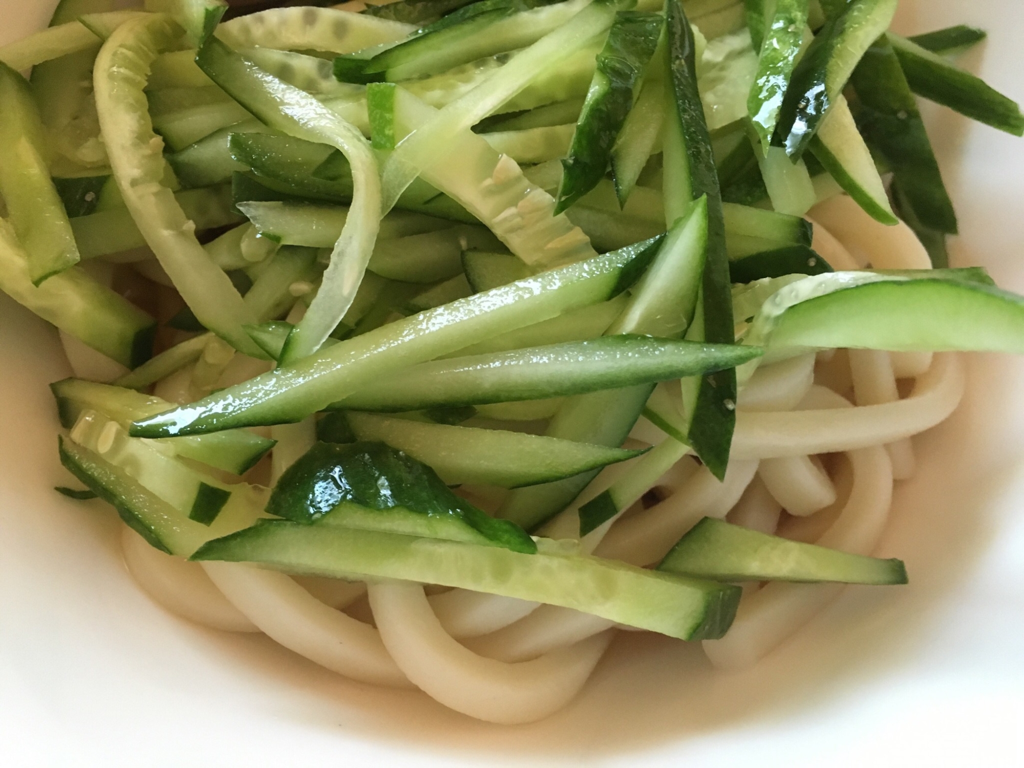 ごま塩にんにくきゅうりうどん