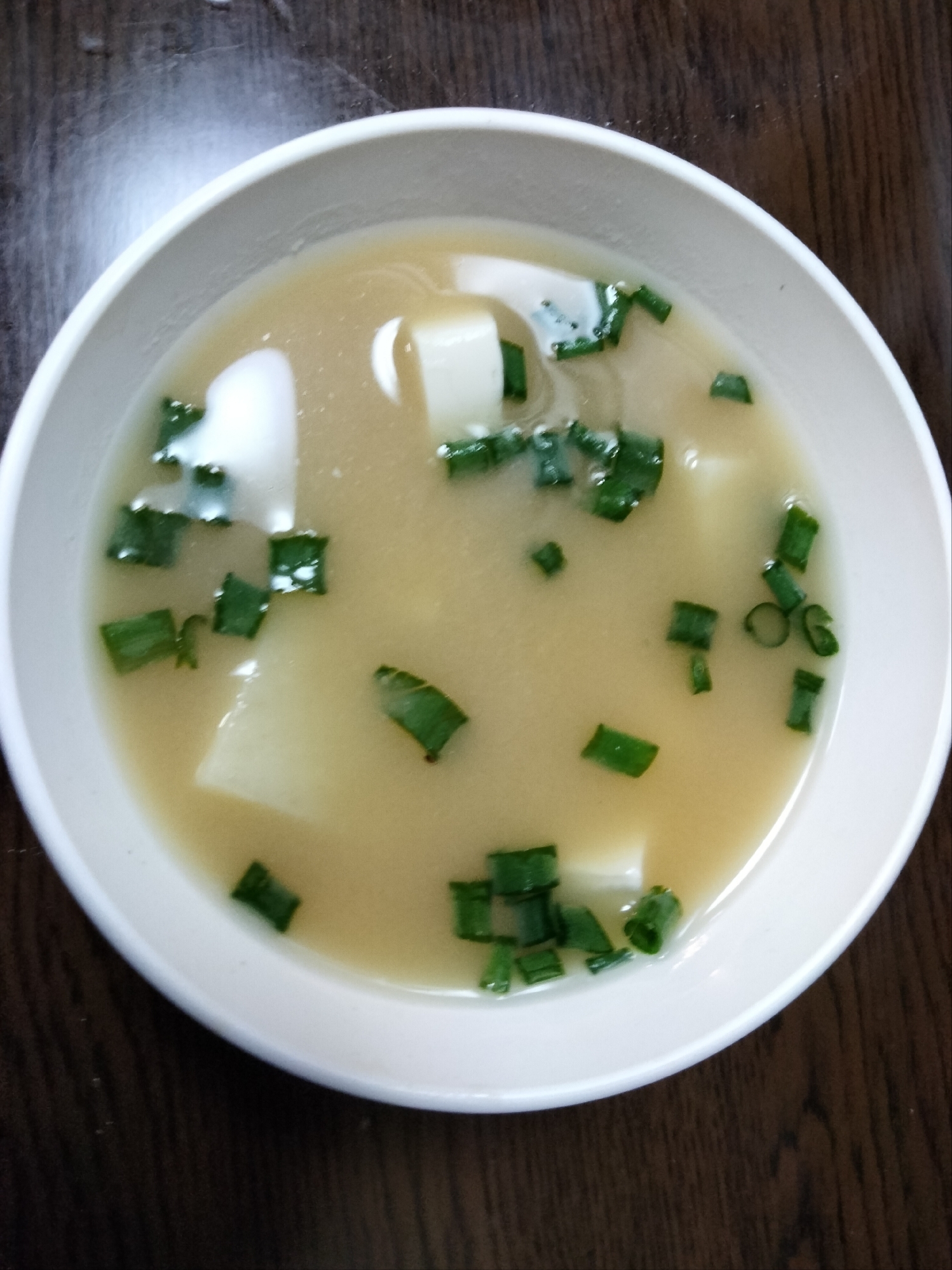 じゃがいもと豆腐の味噌汁