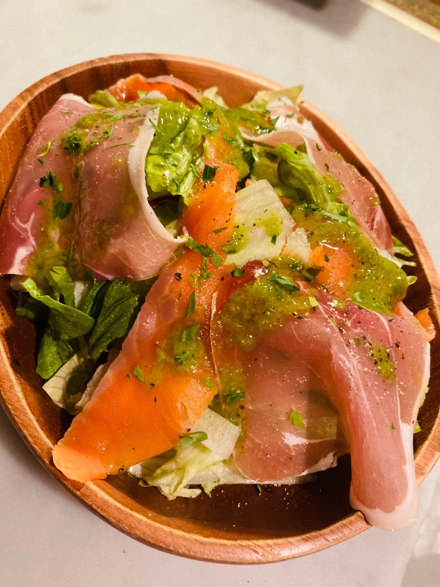 生ハムとスモークサーモンのサラダ レシピ 作り方 By ホソピーのお家ごはん 楽天レシピ 生ハムとスモークサーモンのサラダ レシピ 作り方 By ホソピーのお家ごはん 楽天レシピ