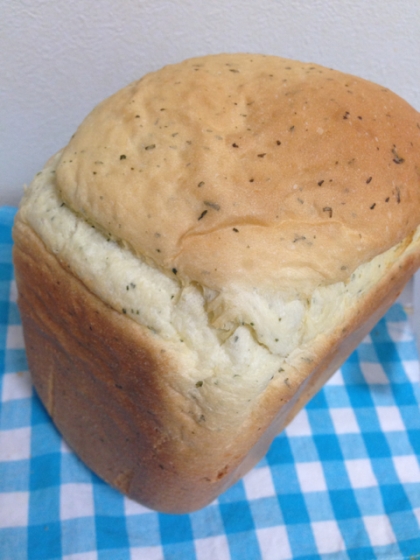 HBにおまかせ★黒ごま食パン