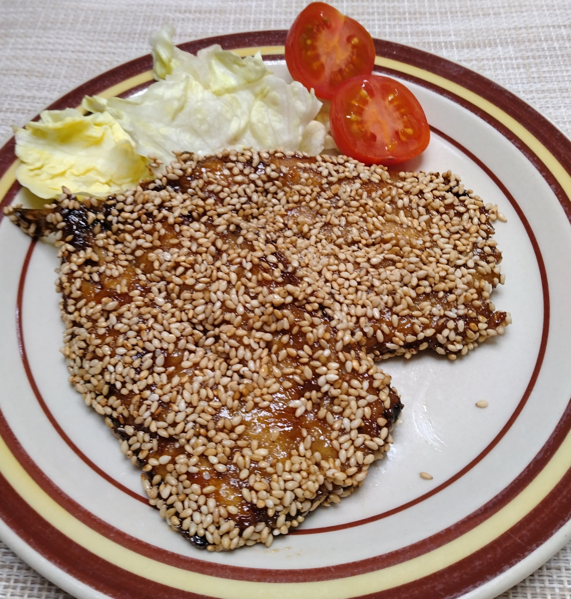 イワシの唐揚げ胡麻がらめ゙
