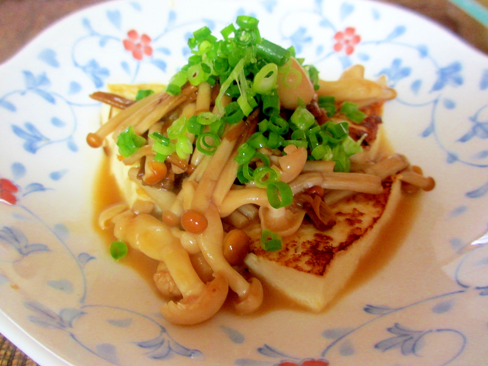 豆腐のマヨステーキきのこソース
