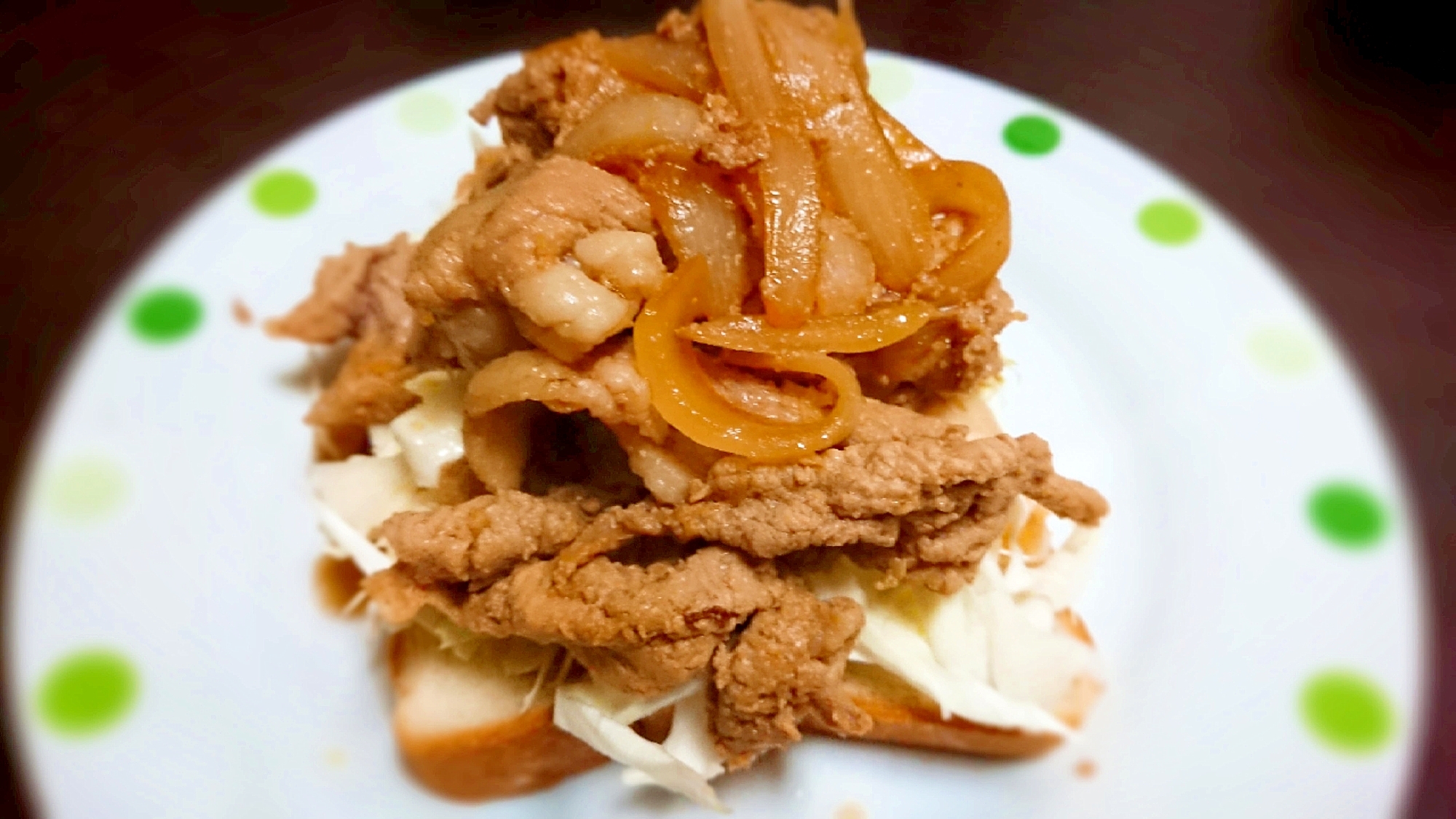 【貧乏メシ】生姜焼きバーガー風サンドイッチ