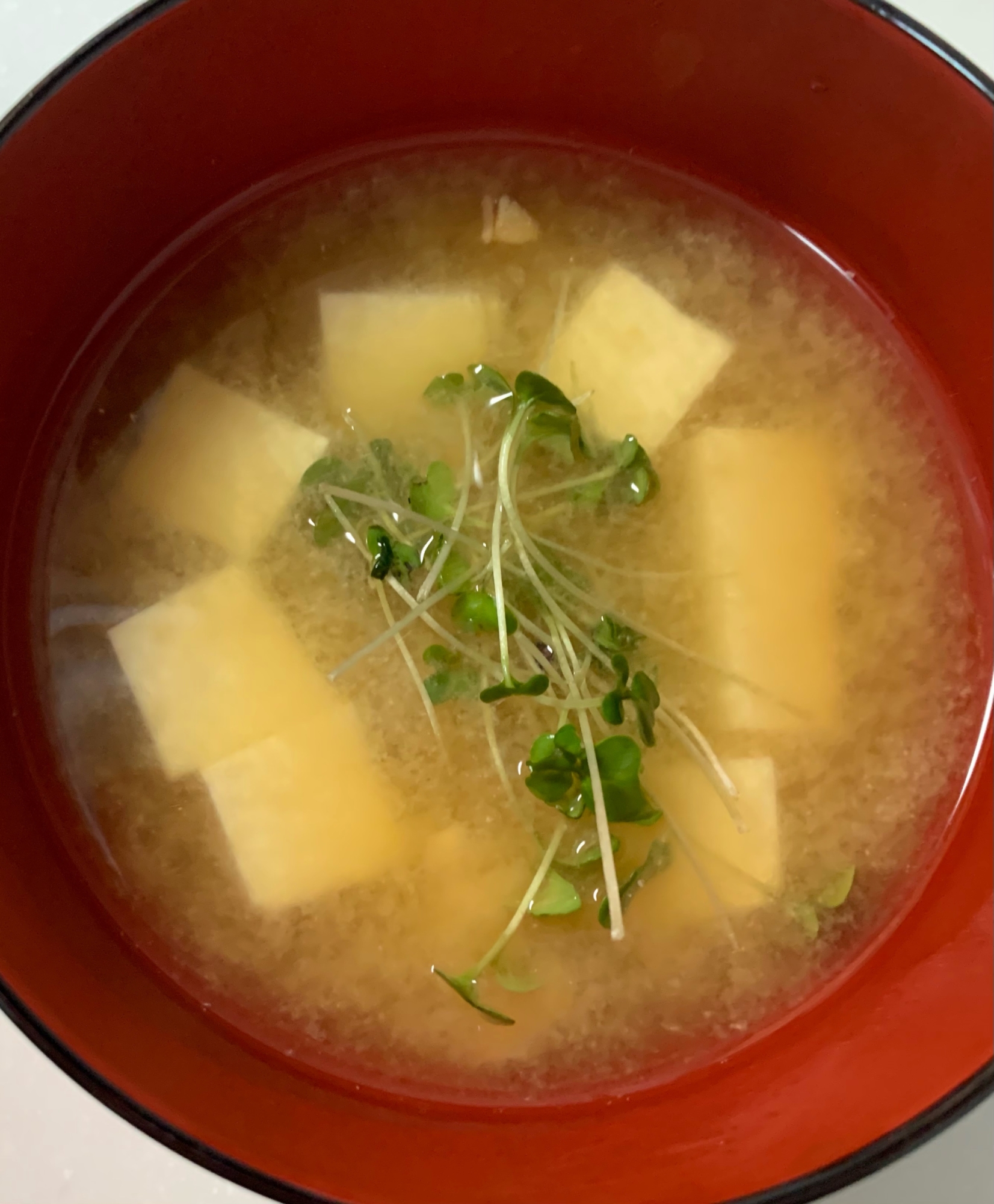 ひきわり納豆と豆腐の簡単味噌汁