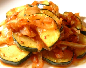 びっくりの美味しさ ズッキーニのキムチ炒め レシピ 作り方 By ブラックはやて 楽天レシピ びっくりの美味しさ ズッキーニのキムチ炒め レシピ 作り方 By ブラックはやて 楽天レシピ