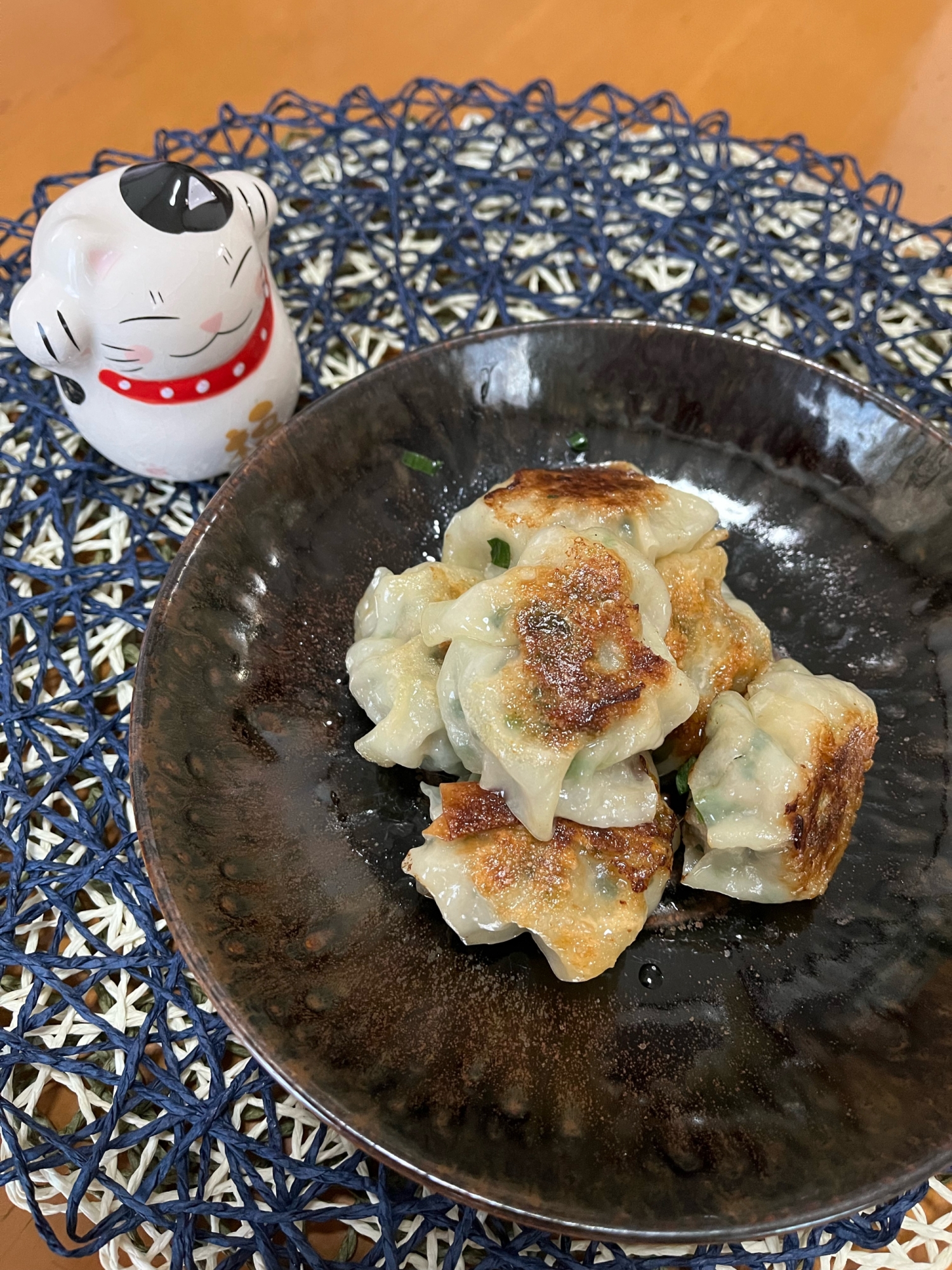 ズボラに包んだ♬ニラ饅頭