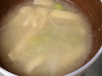 写りがうっすらとですが・・枝豆のお味噌汁おいしかったです♪うちもどっちも冷凍庫にあります^_^