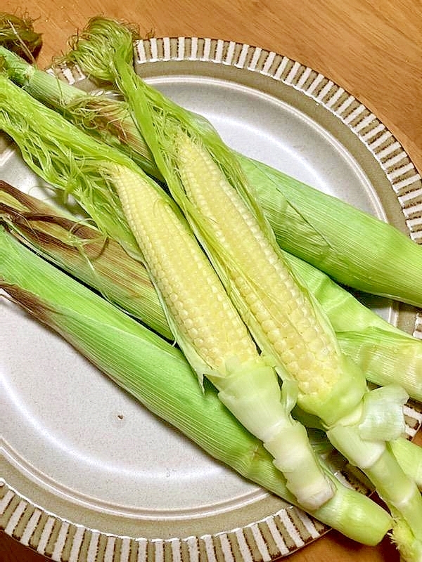 皮ごとグリルで焼くだけ簡単 焼きヤングコーン レシピ 作り方 By Uniuniuniu 楽天レシピ 皮ごとグリルで焼くだけ簡単 焼きヤングコーン レシピ 作り方 By Uniuniuniu 楽天レシピ