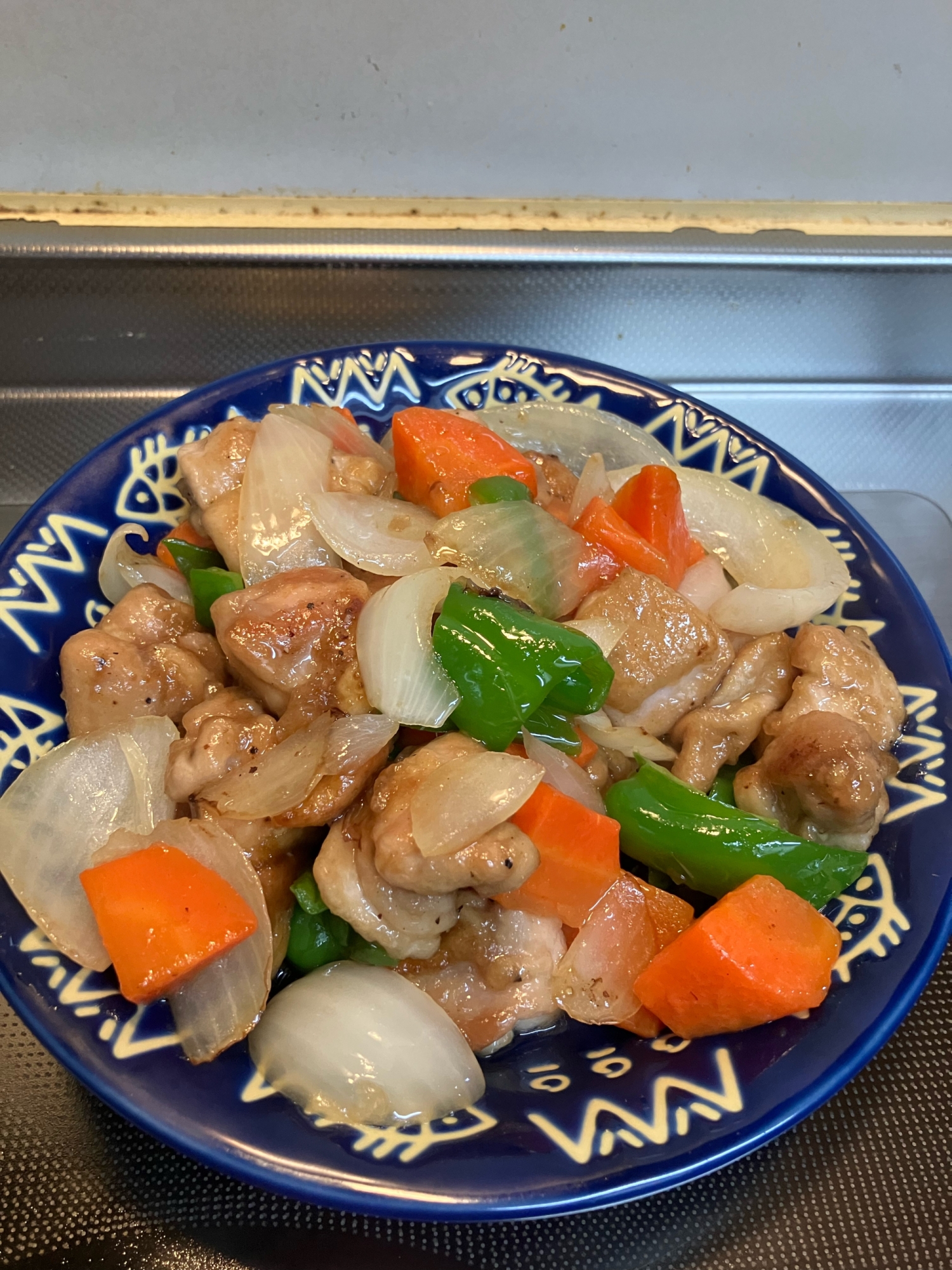 鶏肉と彩り野菜の炒め物^_^