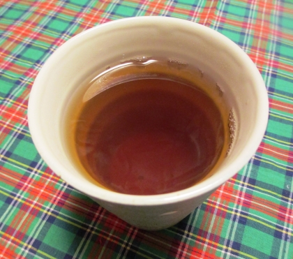 香ばしいほうじ茶に黒糖のコクのある甘さと生姜の風味が良い感じ❤とっても美味しかったです。温まりました。ご馳走様でした。