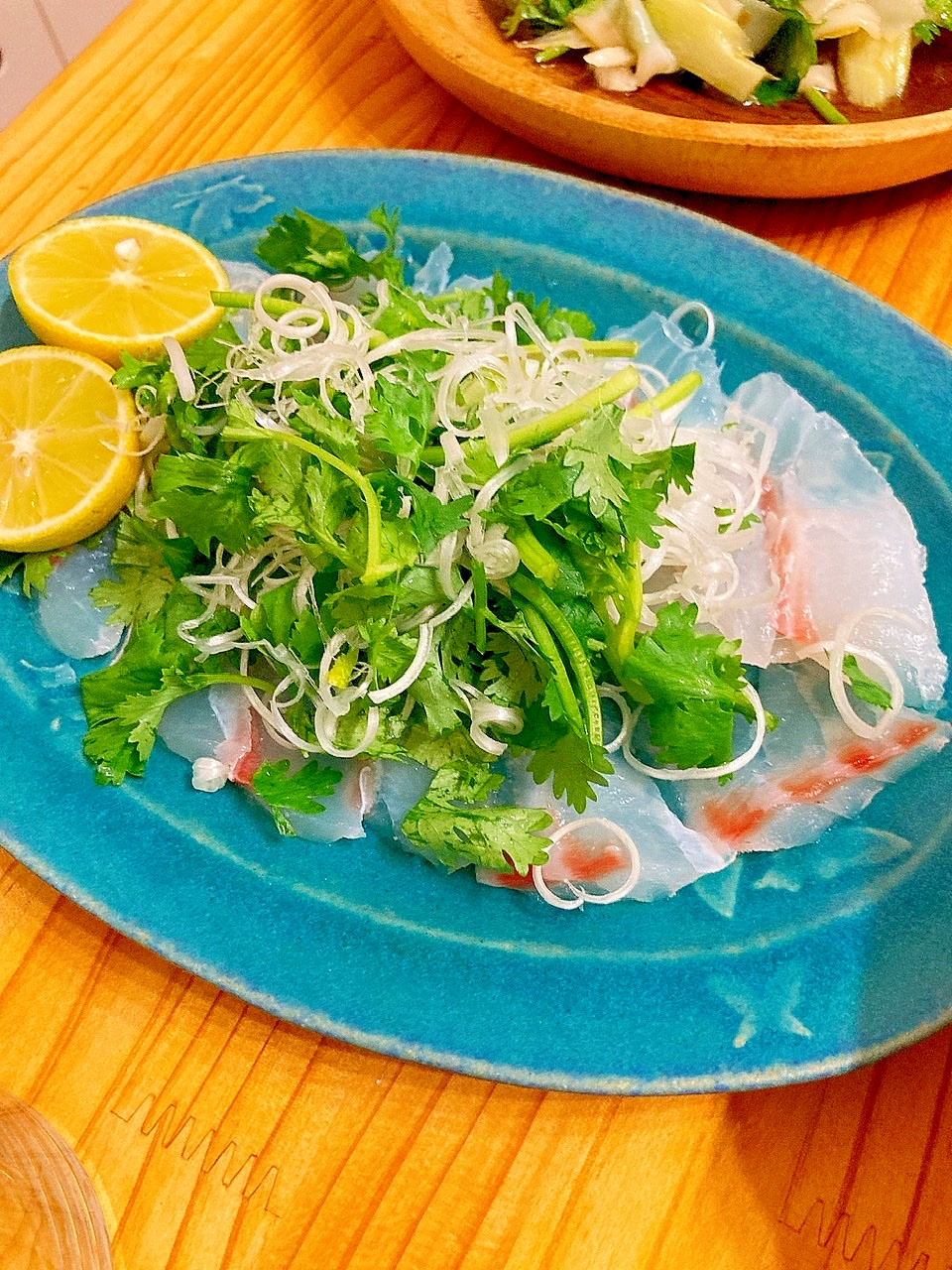 ナンプラーダレで★鯛のエスニック風刺身