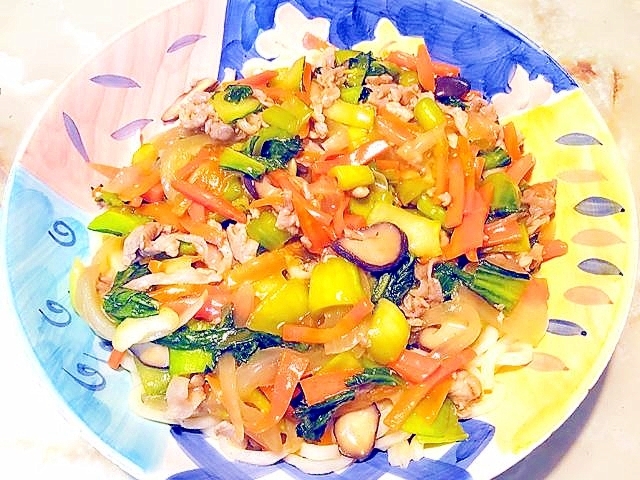 具沢山のあんかけをたっぷり!あんかけ焼うどん♪