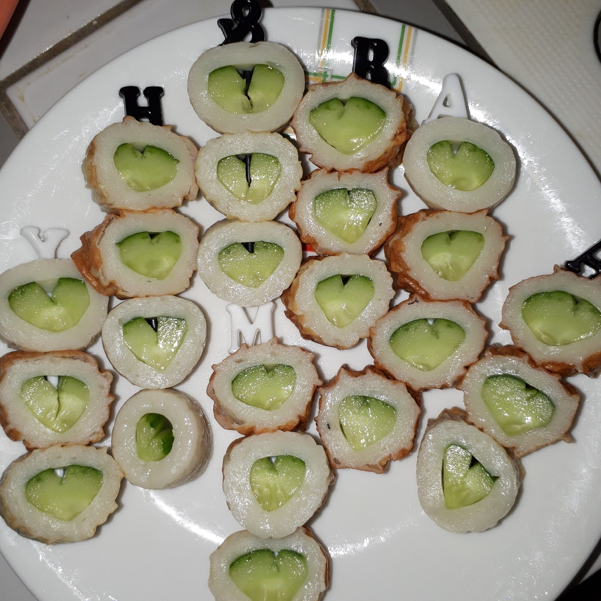 お弁当にかわいいおかず ハートきゅうりの切り方 レシピ 作り方 By フリ子ちゃん 楽天レシピ お弁当にかわいいおかず ハートきゅうりの切り方 レシピ 作り方 By フリ子ちゃん 楽天レシピ