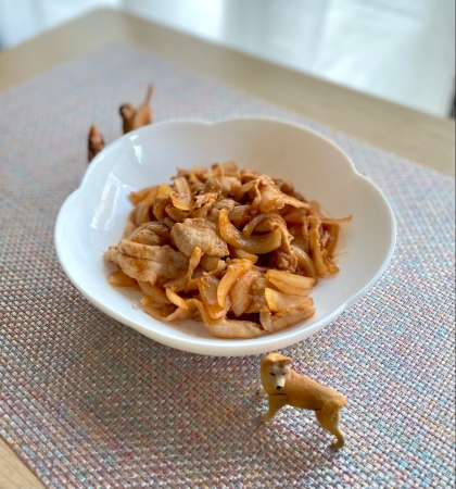 こんにちは♡
昼食に頂きました！簡単にめちゃ美味しいケチャップ炒めが出来ました♬今度息子に作ります٩(^‿^)۶きっと喜びます♡素敵レシピ有難うございます･:☆