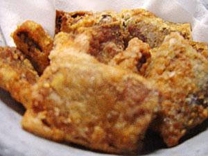 生姜たっぷり、カツオ腹皮の唐揚げ