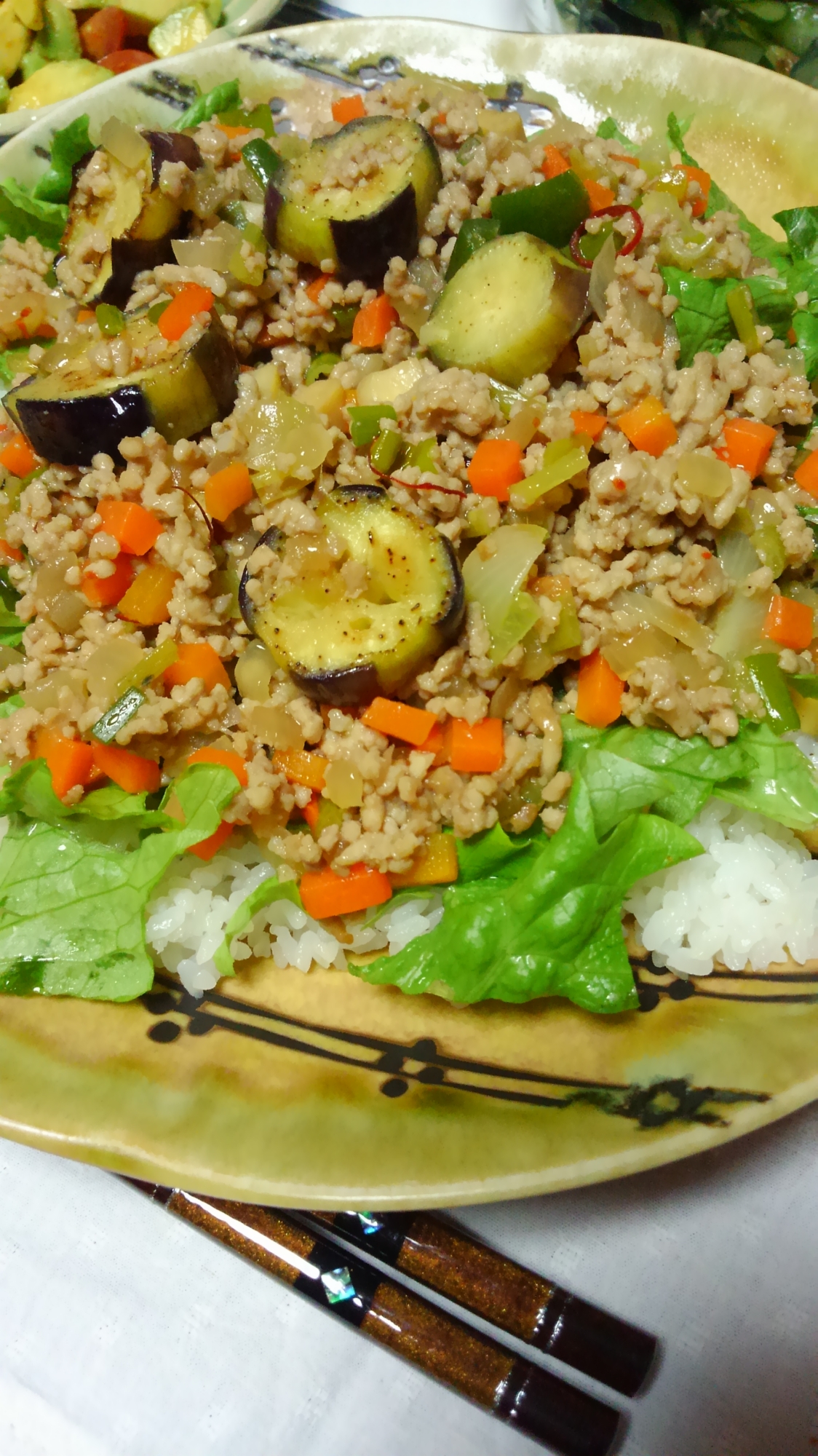 豚ミンチのオイナン炒め丼