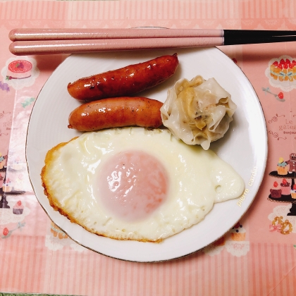 目玉焼きウインナープレート