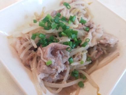 電子レンジで♪豚こまもやし(ごま味噌味)