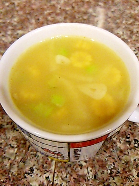 玉ねぎとヤングコーンのダシダクリームスープ
