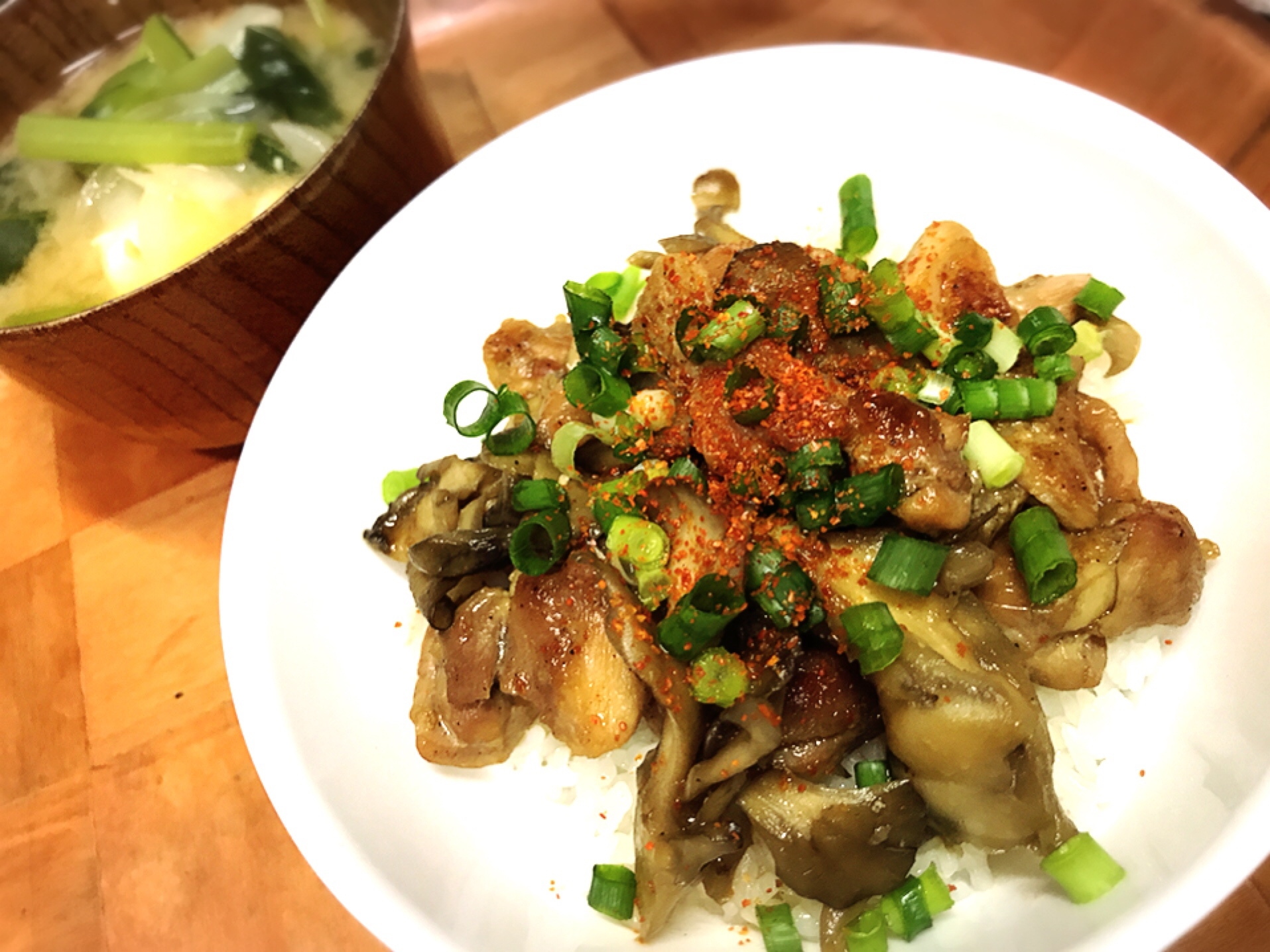 忙しい時に！鶏肉と舞茸の甘辛丼☆