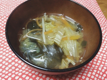 残り野菜でも充分美味しい中華スープでポカポカ身体が温まりました♪