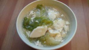 簡単豆腐とレタスの生姜あんスープ