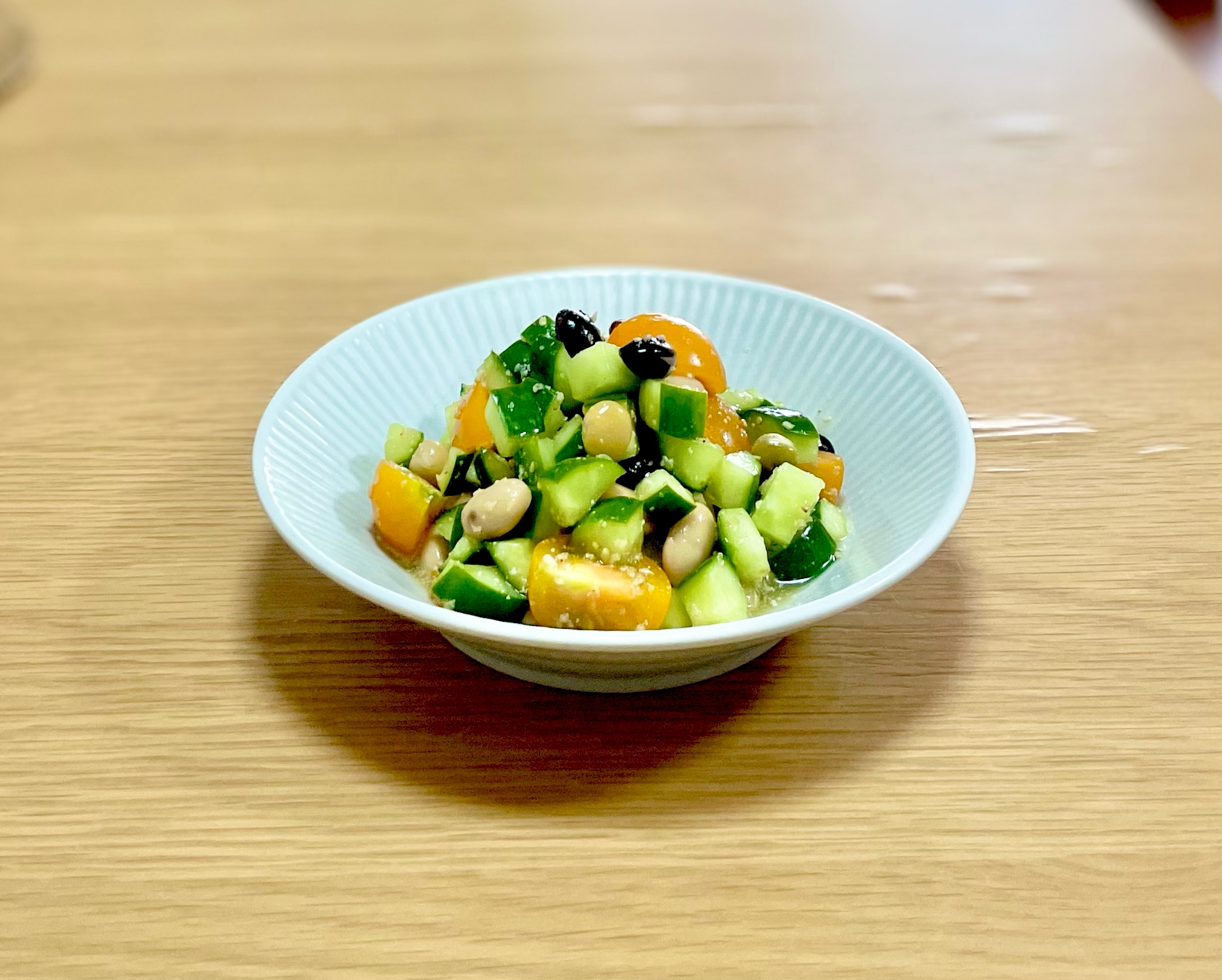 胡瓜とお豆の胡麻酢和え