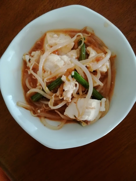 もやしとにんにくの芽を加えた麻婆豆腐♪