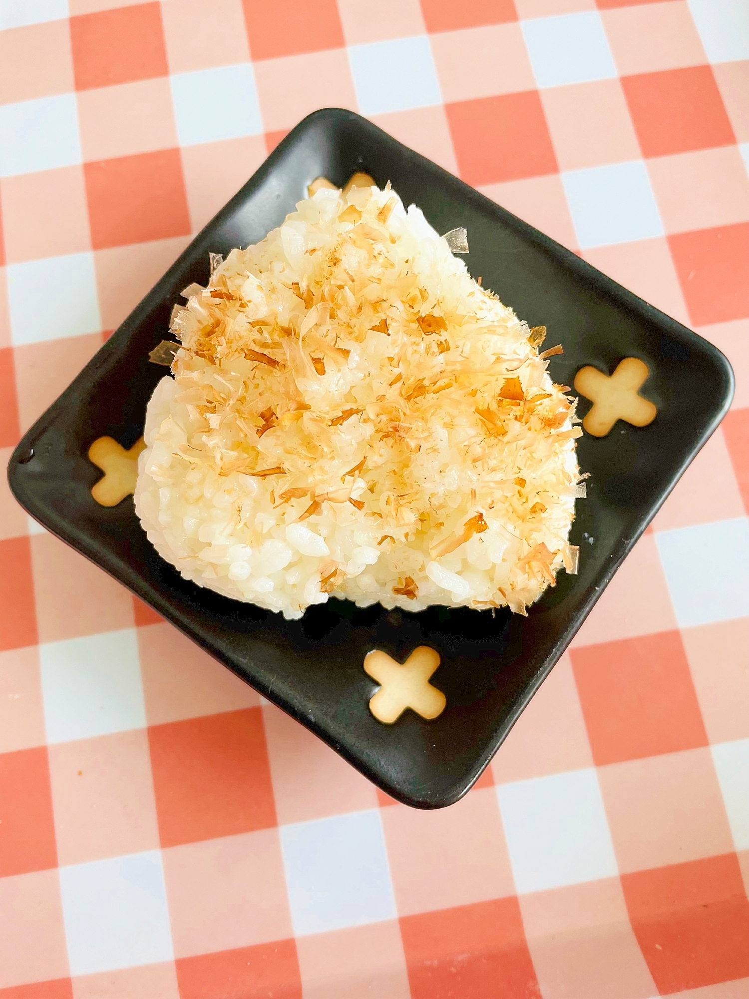 お弁当！生姜とごまとおかかのおにぎり