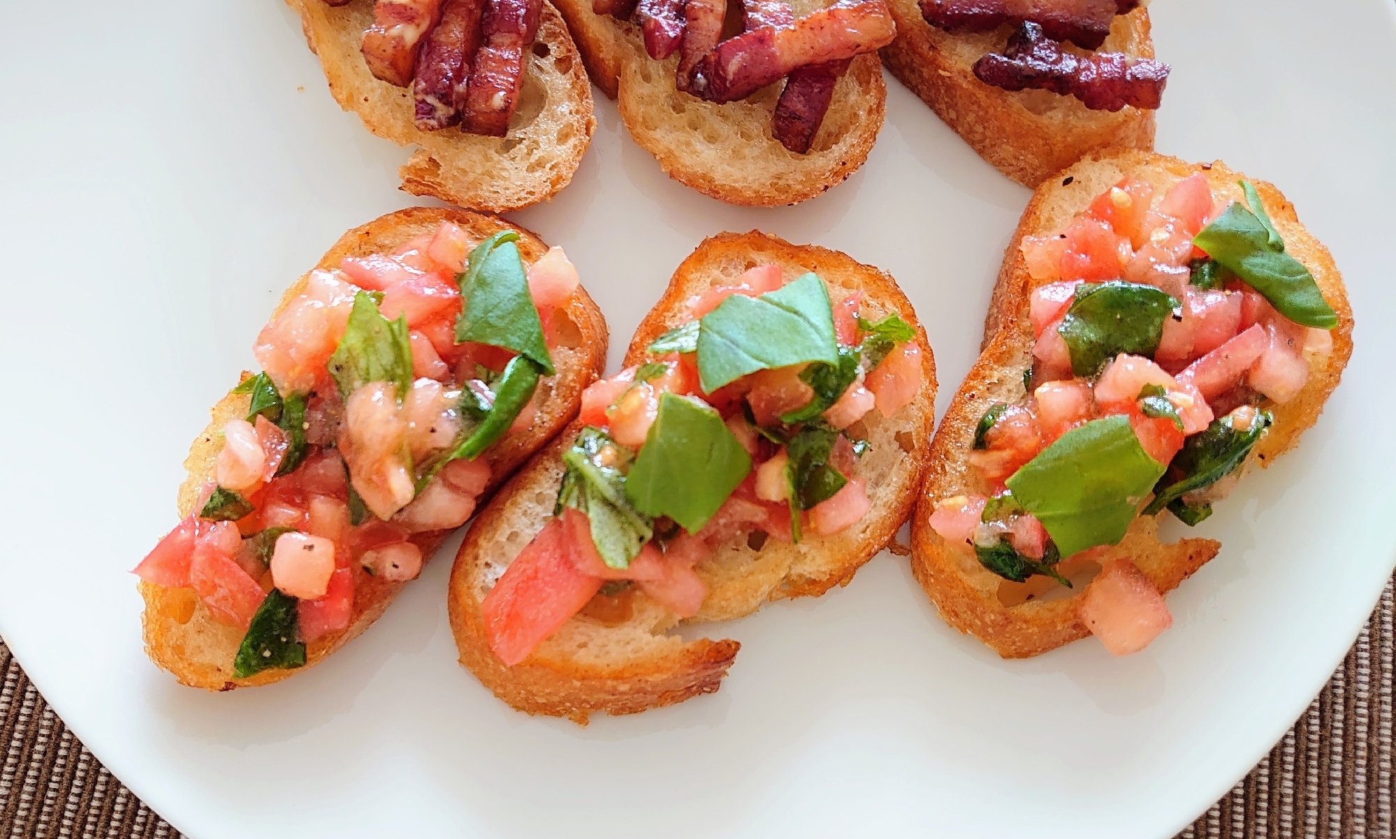 トマトとバジルのブルスケッタ レシピ 作り方 By おっさん5593 楽天レシピ トマトとバジルのブルスケッタ レシピ 作り方 By おっさん5593 楽天レシピ