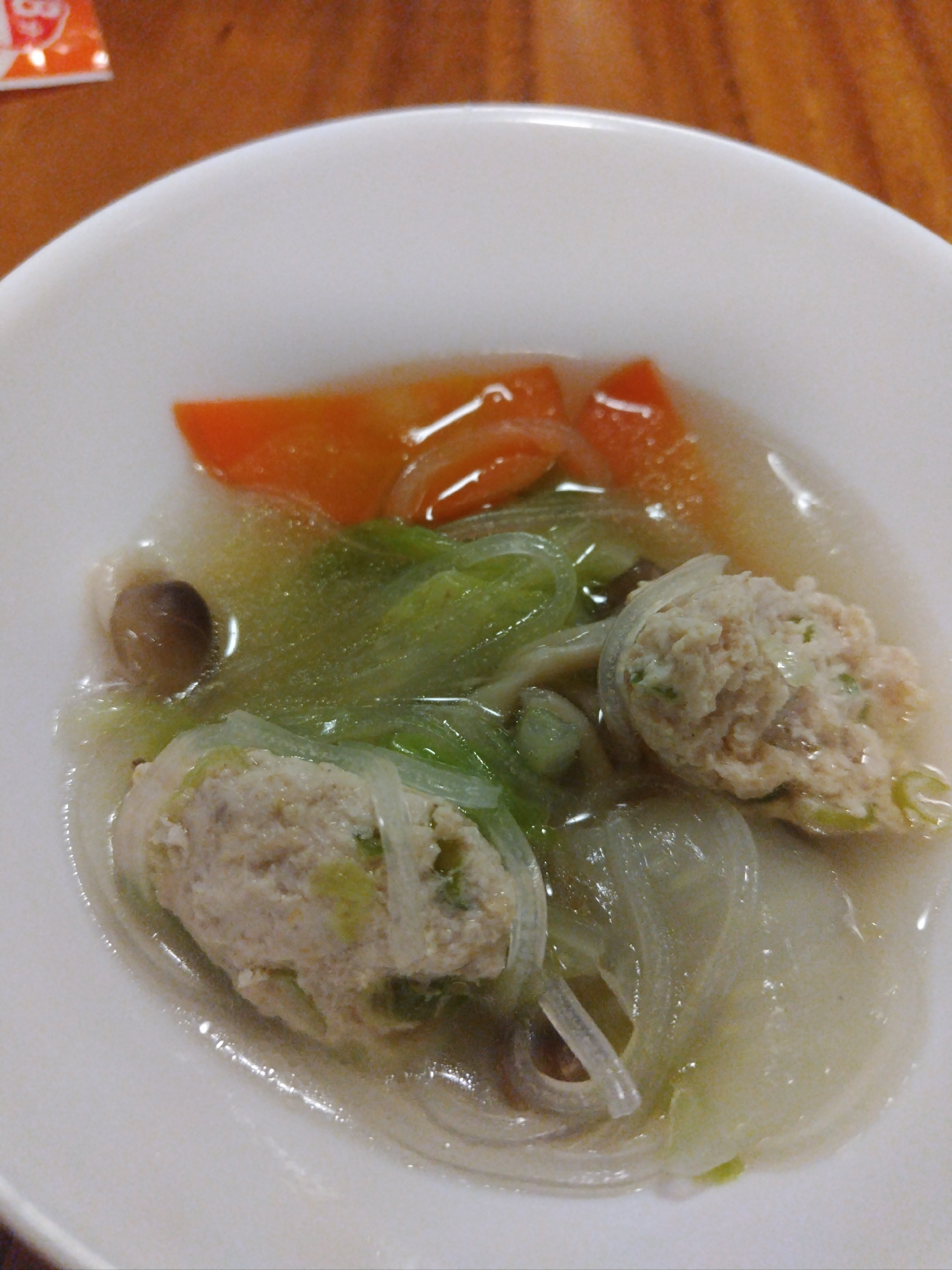 アツアツ❗生姜の効いた鶏団子スープ♥
