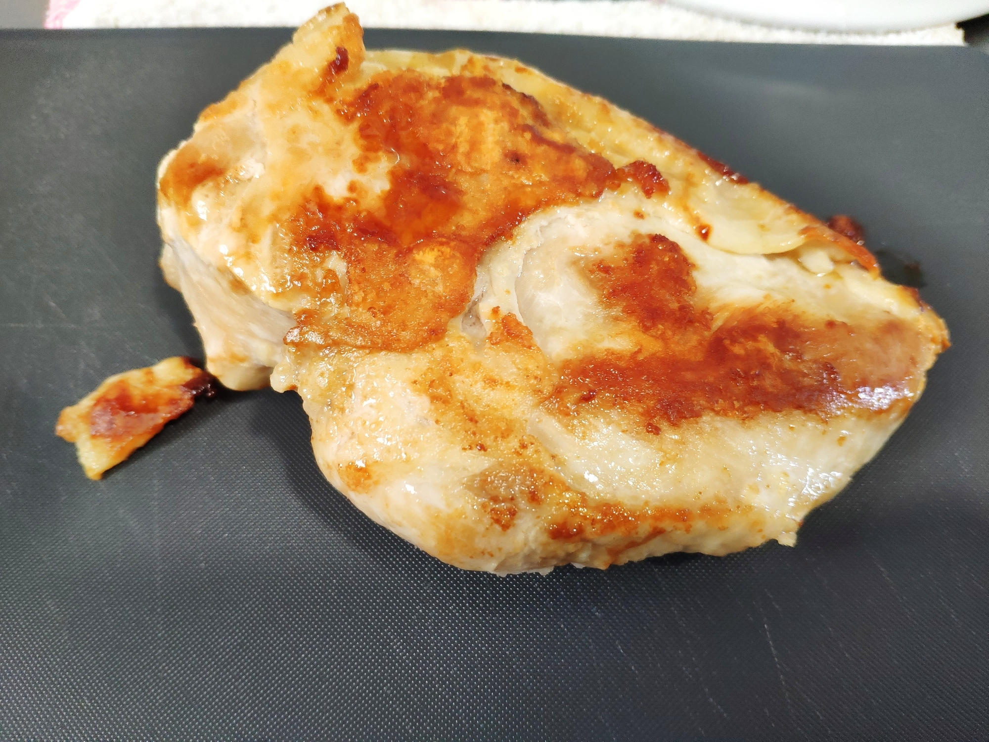 簡単油いらずの鶏むね肉の塩鶏風ステーキ