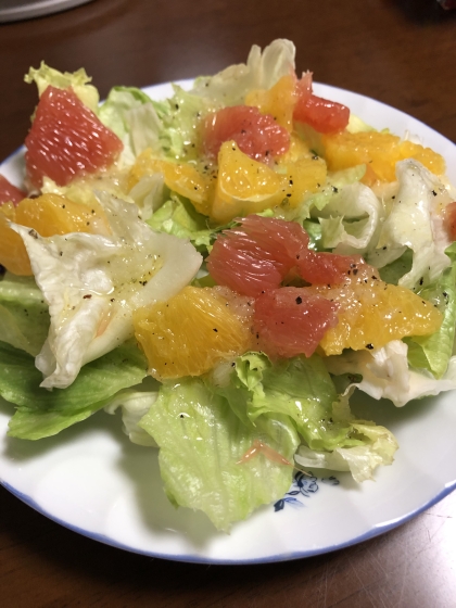 オレンジとレタスのさわやかサラダ