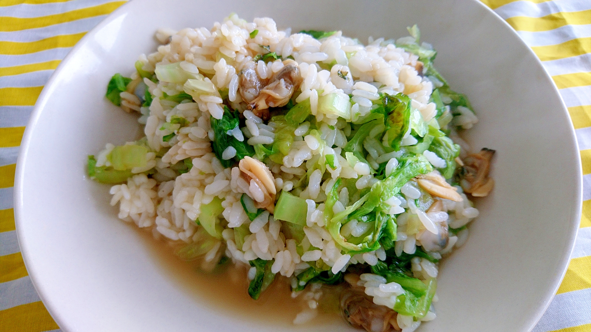 お昼ごはんに サニーレタスとあさりのリゾット風 レシピ 作り方 By ごはんが大好き 楽天レシピ