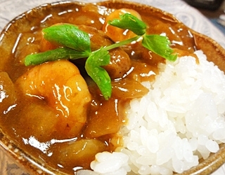 トマトの酸味とシーフードがピッタリマッチして、とても美味しかったです！夏のカレーにピッタリですね。ご馳走様でした～！