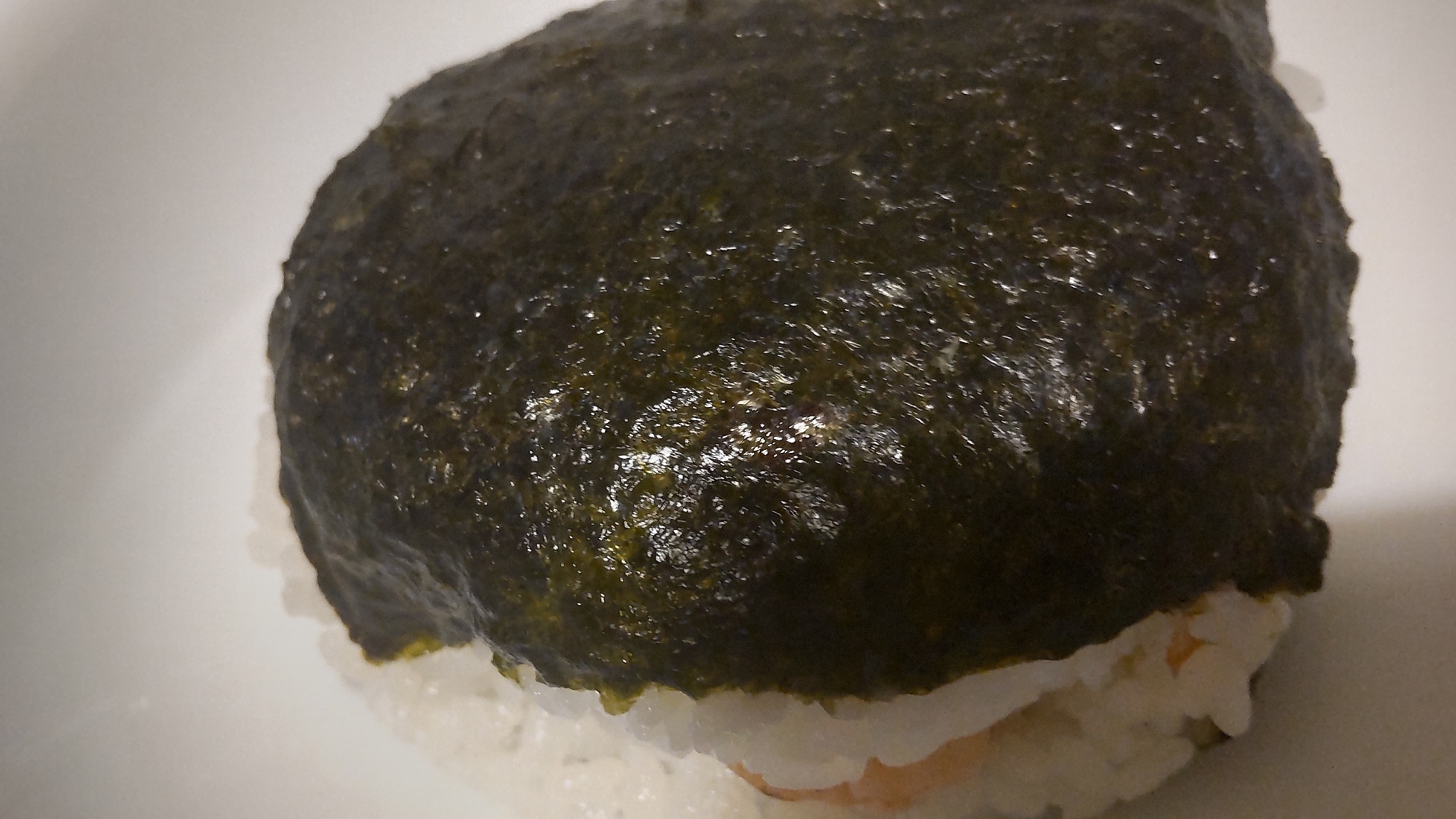 鮭ツナマヨおにぎり