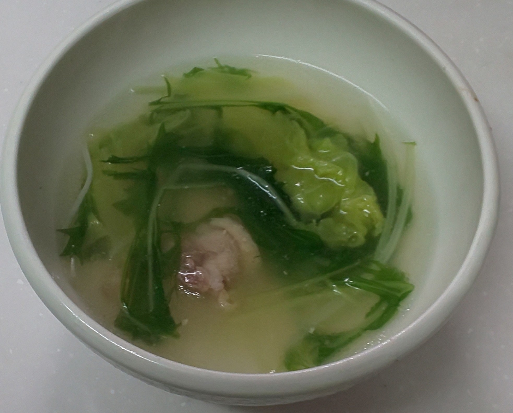 白菜☆水菜☆鶏肉の中華スープ☆