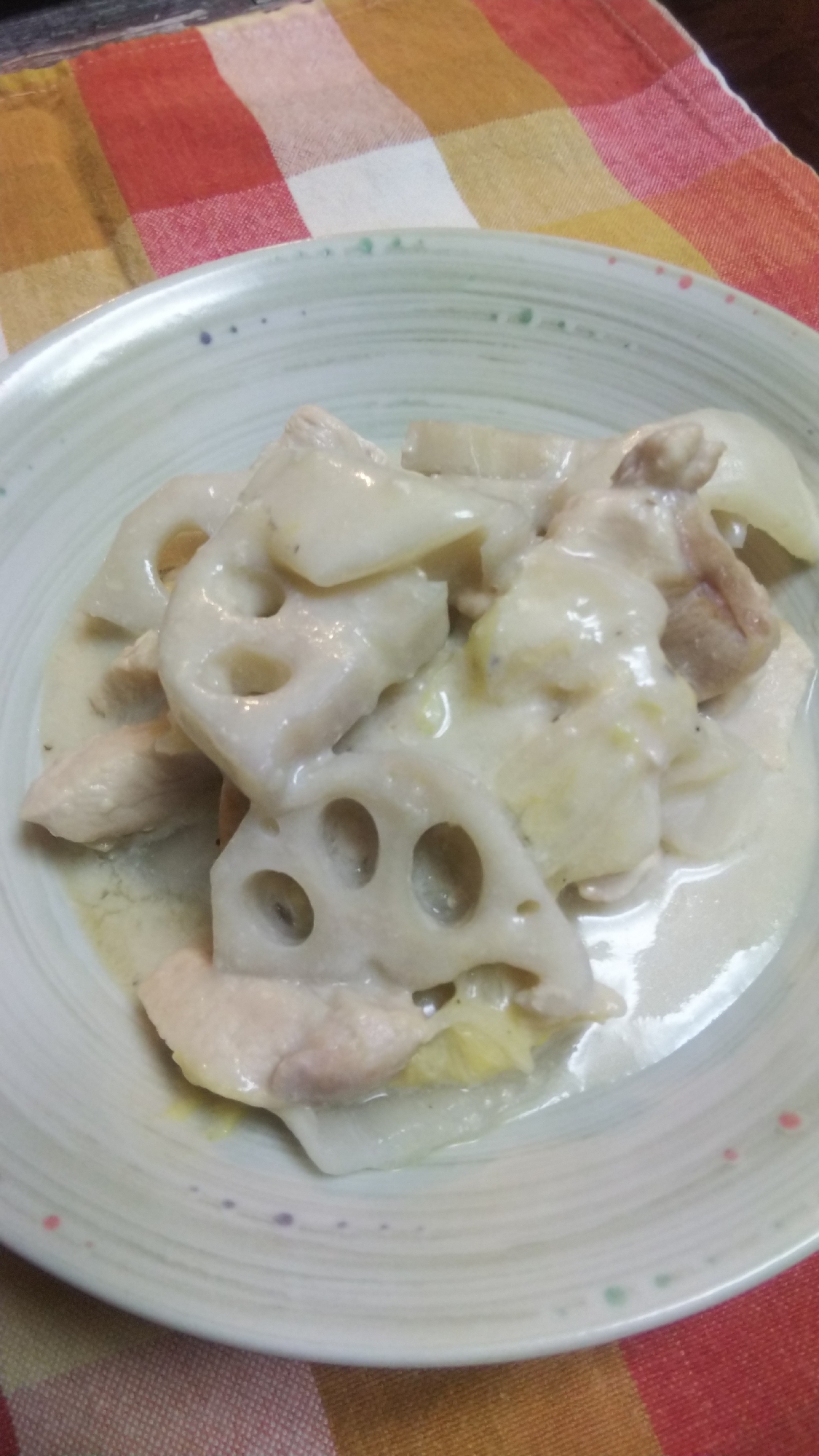 コクうま☆鶏むね肉と蓮根・白菜のクリーム煮