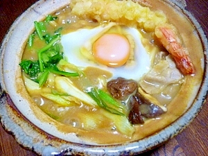 牛乳でまろやか♪干し野菜・えび天カレー鍋焼きうどん