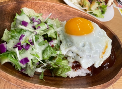 簡単カフェごはん♪【ロコモコ丼】