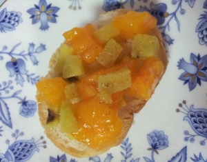 柿＆サツマイモのせフランスパン