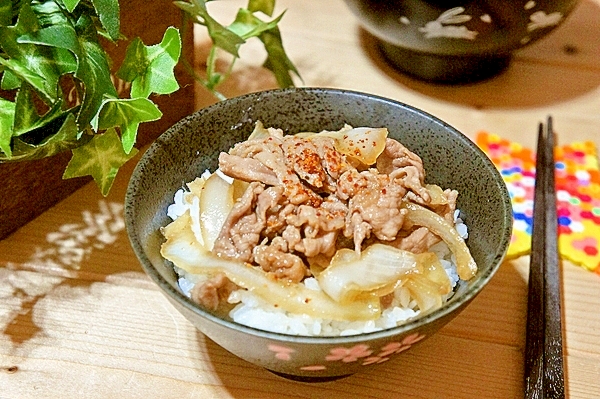 超簡単で万能♪ジンジャーでぽかぽかする豚の甘辛丼