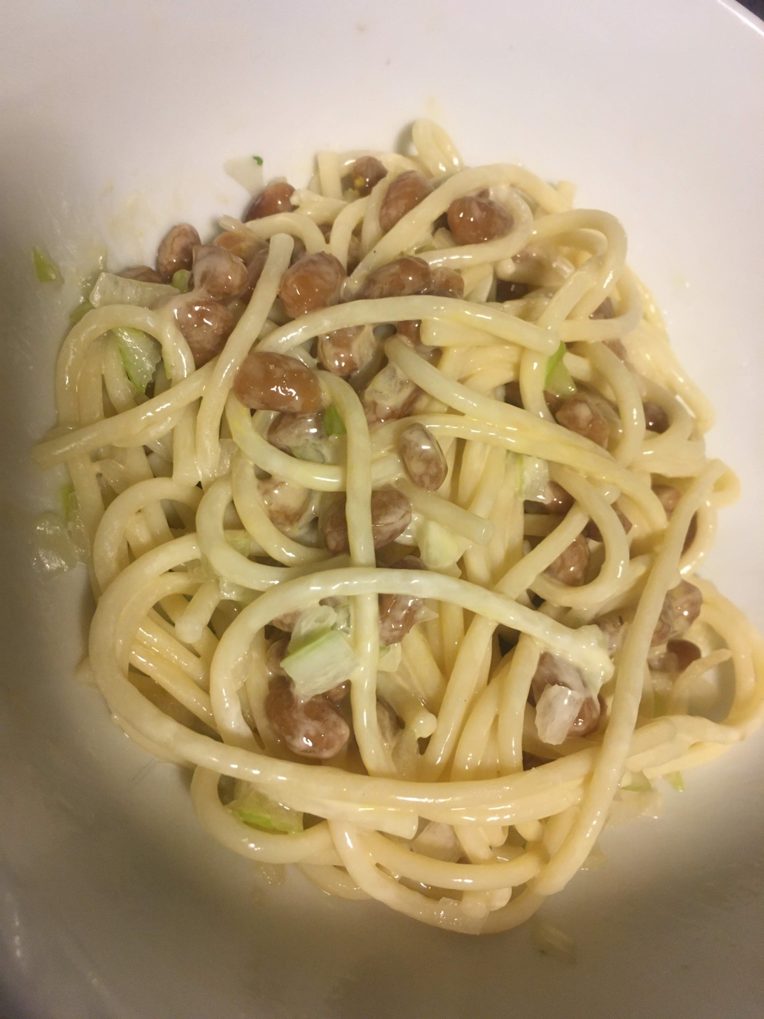 納豆とネギのサラダパスタ