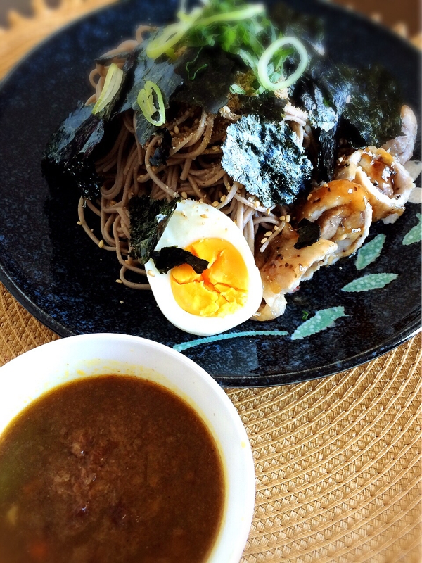 残ったカレーでつけ麺（蕎麦）