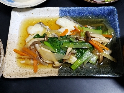 彩りに小松菜を足してみました。
めんつゆで簡単時短で美味しく出来ました！