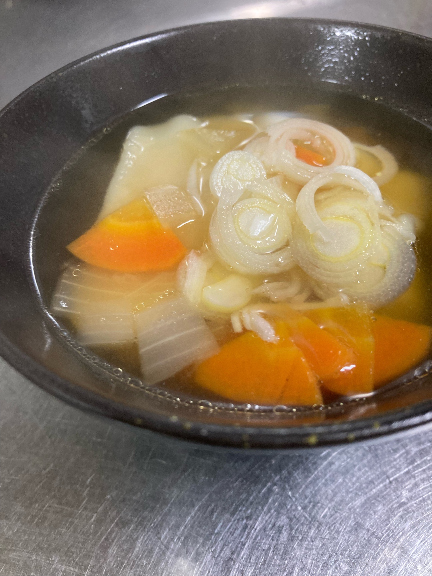 冷凍水餃子を使って☆野菜入りスープ餃子