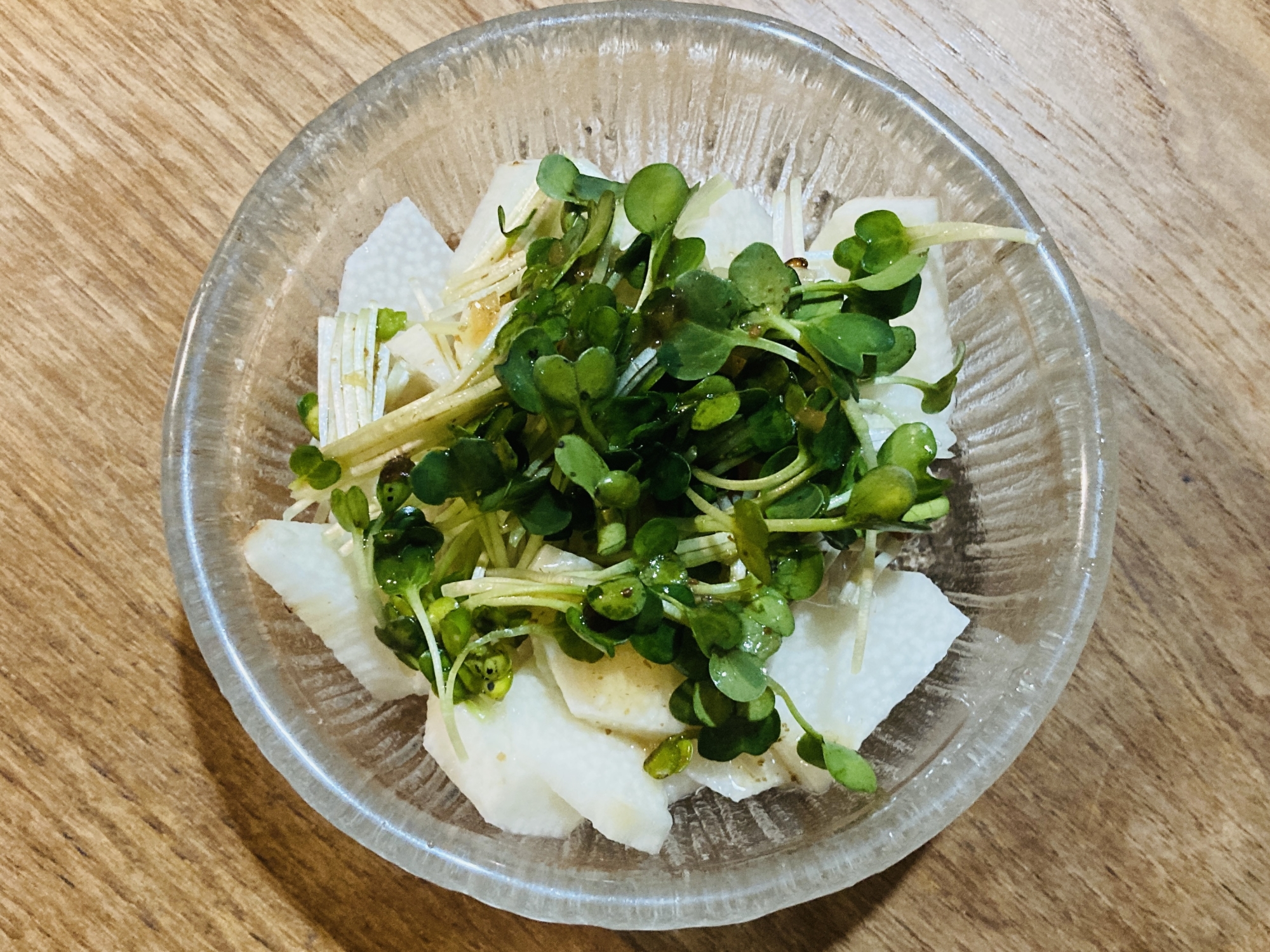 長芋とかいわれの和風サラダ