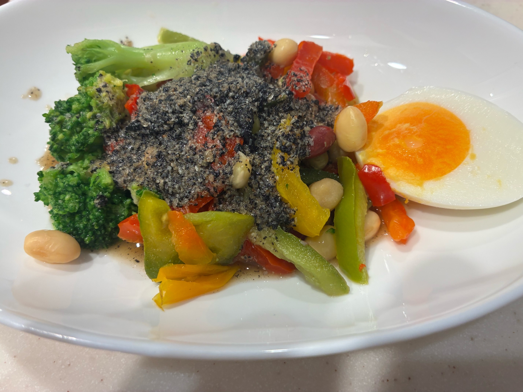 ブロッコリーとパプリカサラダ豆の胡麻サラダ1052