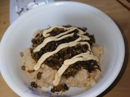 もう一食。すき家の高菜明太マヨ牛丼が大好きなんでレシピ参考にさせてもらいました。めっちゃ旨かったっす。ごっつぁんでしたm(__)m